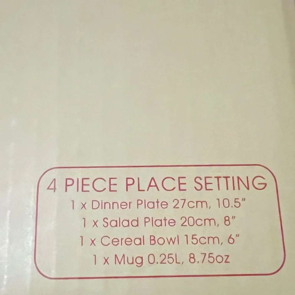 Spode Christmas Tree Dinnerware 4-Piece Plate Setting NEW in Box